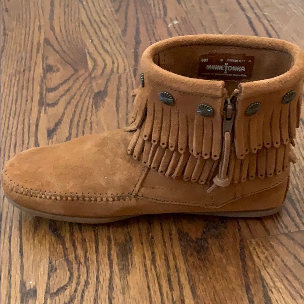 Minnetonka booties - Picture 3 of 4